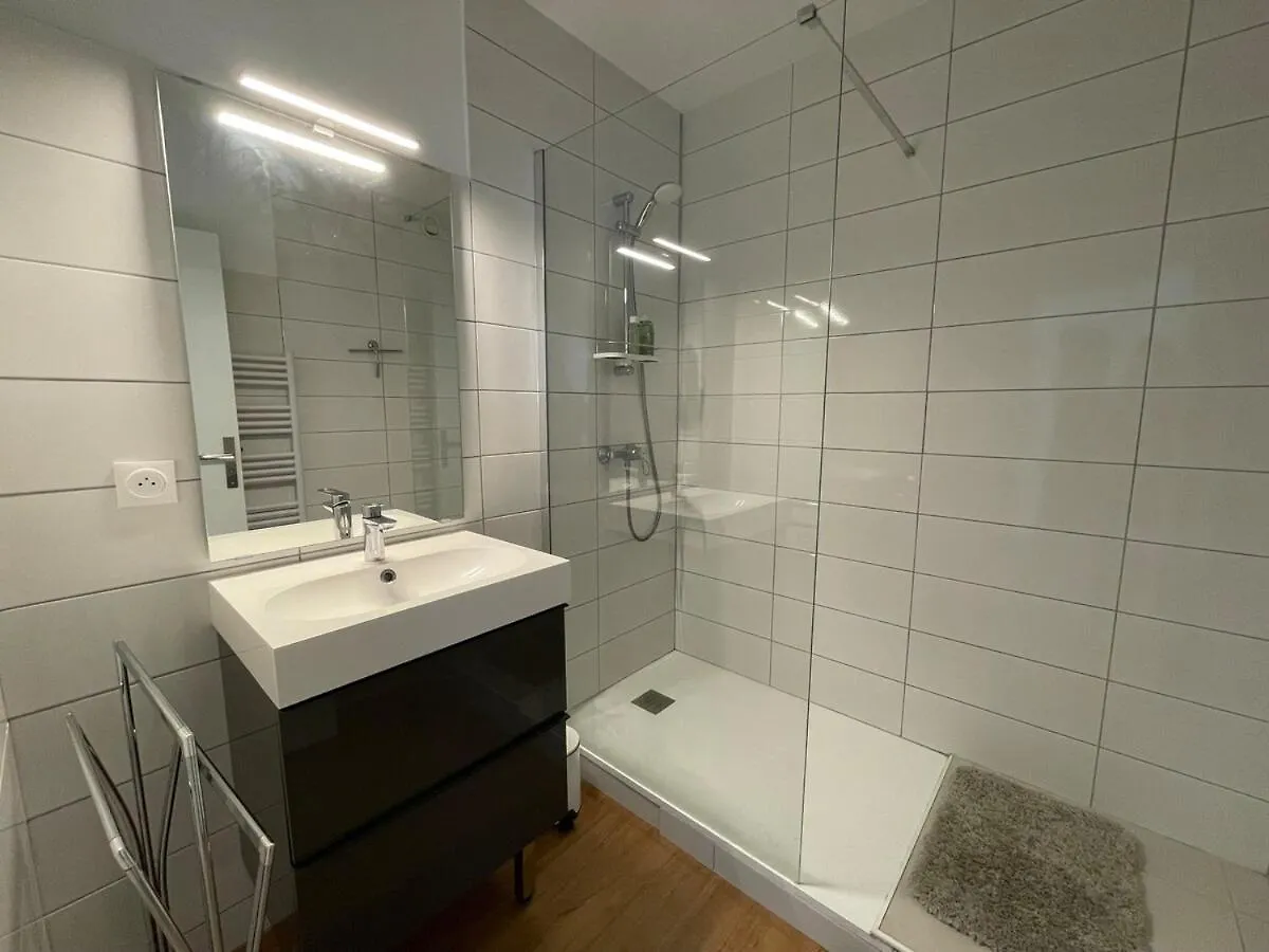Apartamento Moderne & Terrasse - Plein Centre - A Proximite Des Plages Carqueiranne França