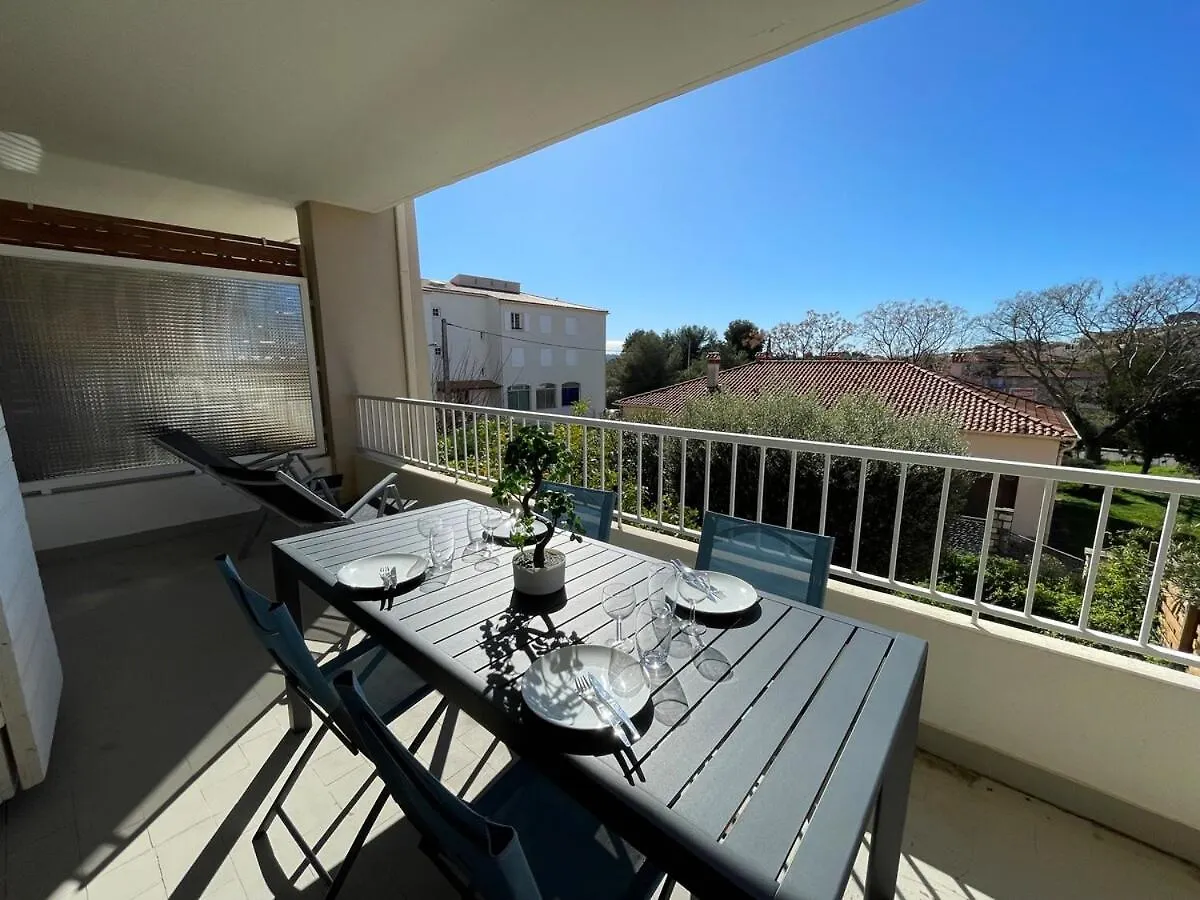 Moderne & Terrasse - Plein Centre - A Proximite Des Plages Carqueiranne 0*,  France